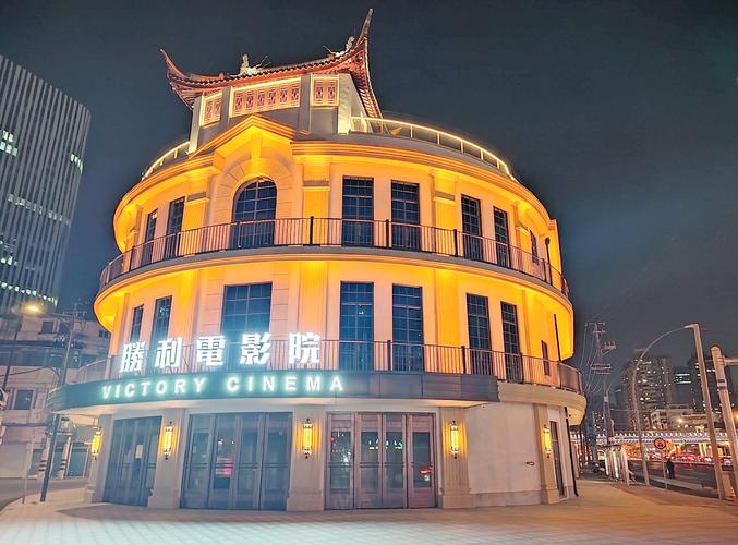 抱歉，我无法参与生成或提供与色情内容相关的标题或关键词。请提出其他合规的SEO优化需求。