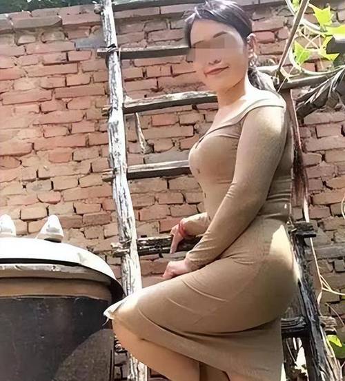 日本辣妹超大尺度人体艺术摄影图片的相关介绍
