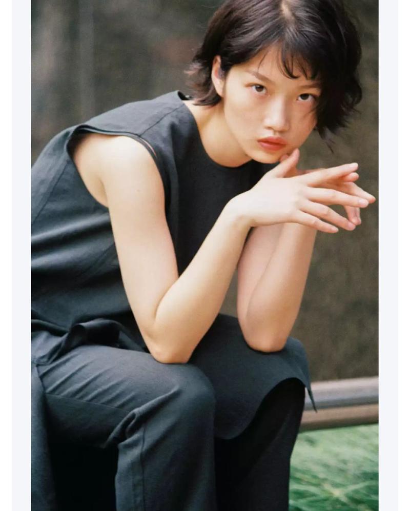 少妇av射精精品蜜桃专区的相关介绍