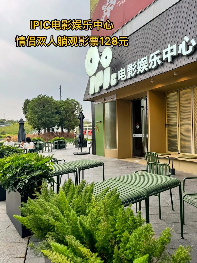 强上女秘书的相关介绍