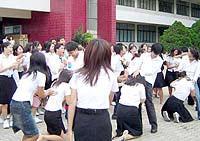 大学生恋爱关系处理技巧：如何平衡学业与校园情侣亲密行为（长尾关键词：大学生情感管理、校园情侣相处方式、恋爱与学业平衡）