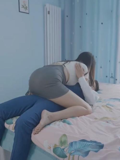 官场 人妻献身的相关介绍
