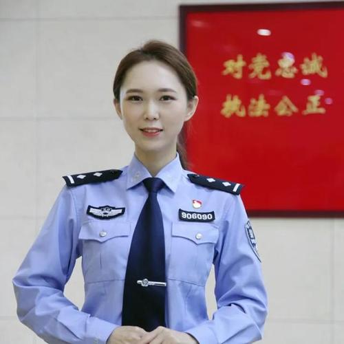 伊丽莎白奥尔森大尺度写真的相关介绍