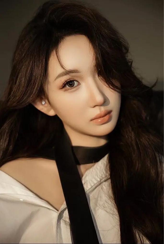 亚洲性感少妇的魅力穿搭指南 | 时尚搭配技巧 | 成熟女性气质提升