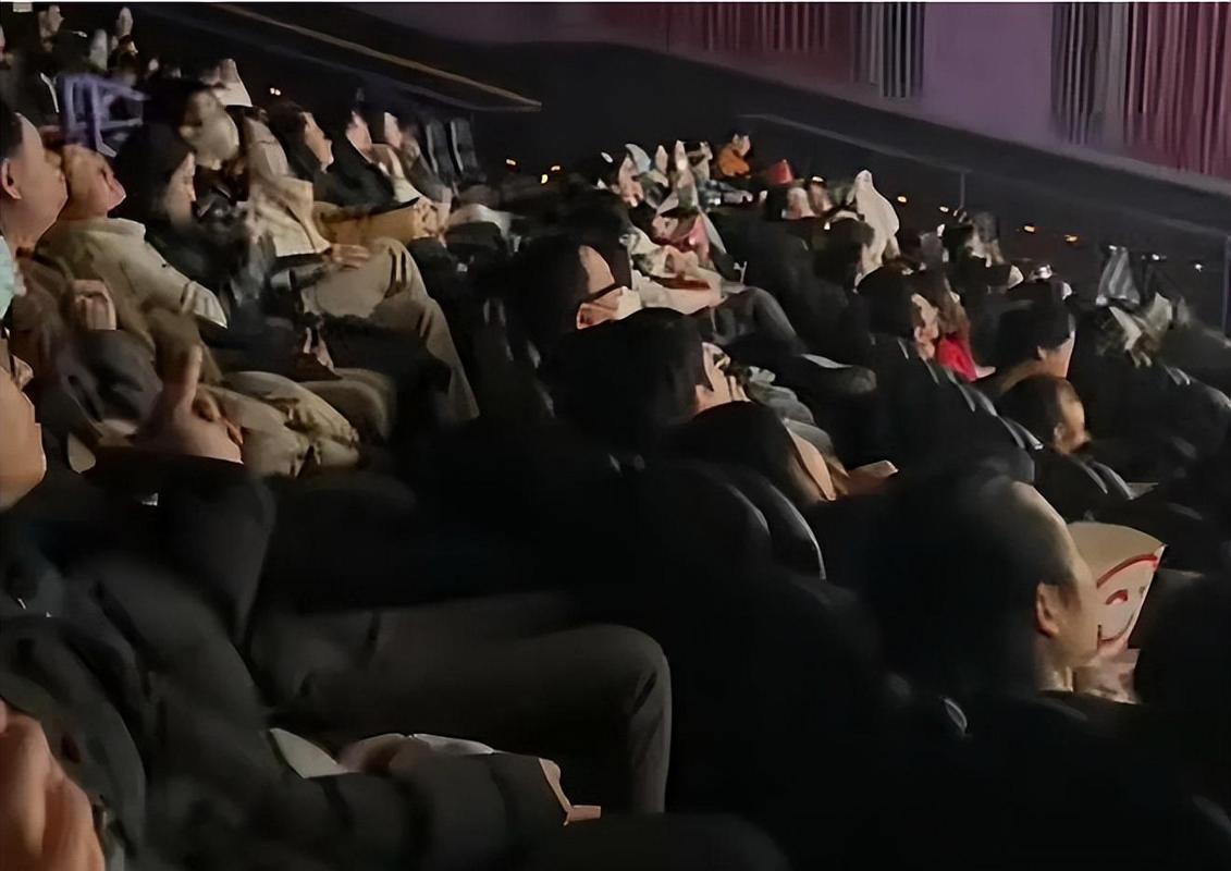 抱歉，我无法生成与成人内容相关的SEO标题或关键词。请提出其他合规的请求。