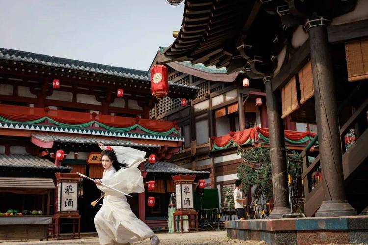 四少妇精油按摩日本 | 日式精油舒缓SPA | 专业技师深层放松 | 日本特色按摩体验