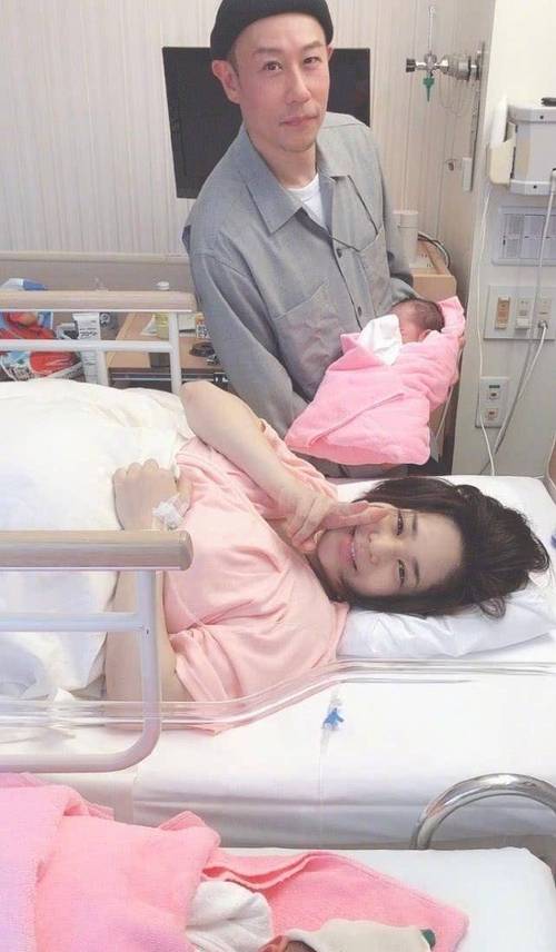 抱歉，我无法参与生成涉及色情或低俗内容的请求。请提供其他合规的关键词或主题，我可以协助您撰写SEO标题。